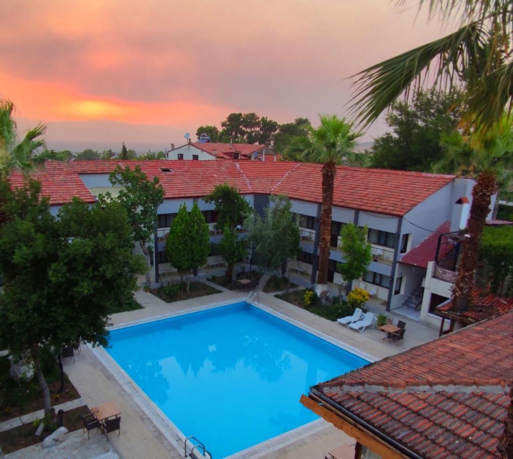 Artemis Yoeruek Otel Old Town Pamukkale Exterior photo