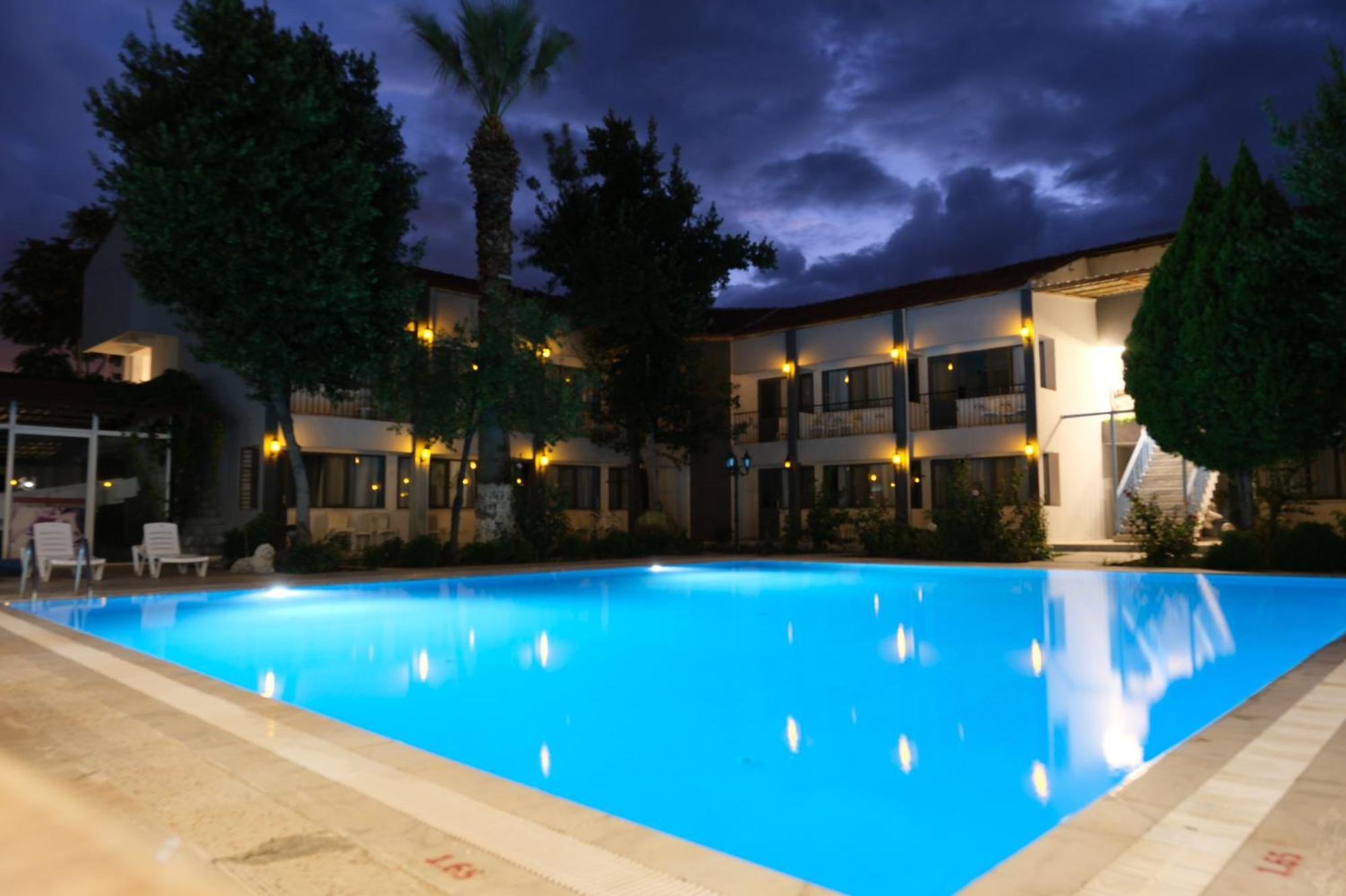 Artemis Yoeruek Otel Old Town Pamukkale Exterior photo